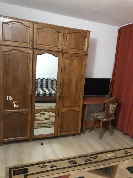 Apartament Confortabil 피테슈티 외부 사진